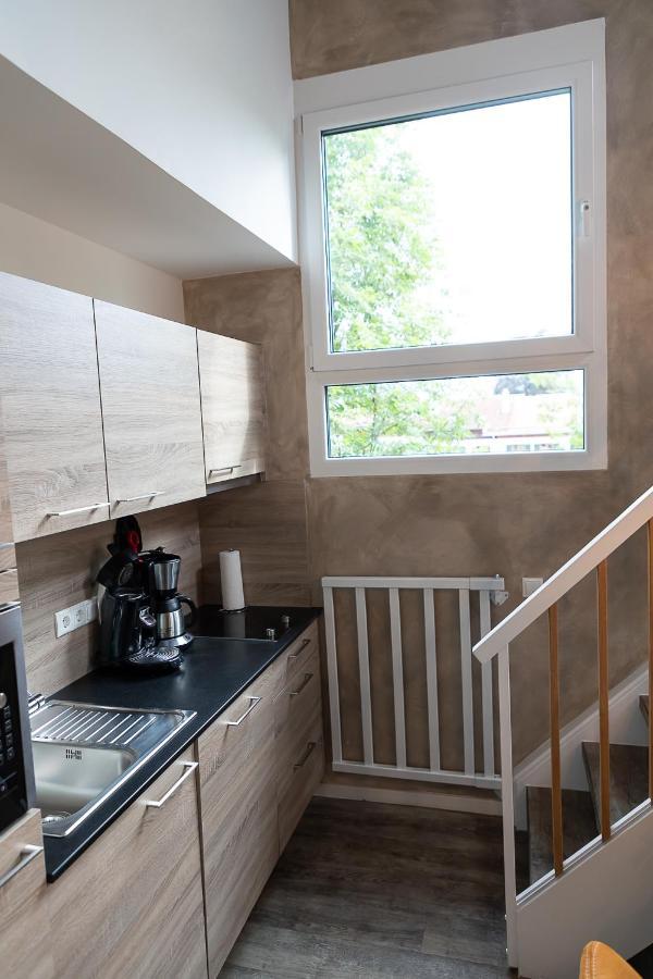 Apartamento VIP Deluxe 107qm auf zwei Etagen 1 Dopplezimmer EG 1 Doppelzimmer auf der Galerie sowie 2 Badezimmer und komplette Küche mit Mikrowelle und Backofen Ideal für 1 bis 6 Gäste Direkter Blick auf Garten und Bergblick Alles nur nicht 0815 Schliersee Exterior foto